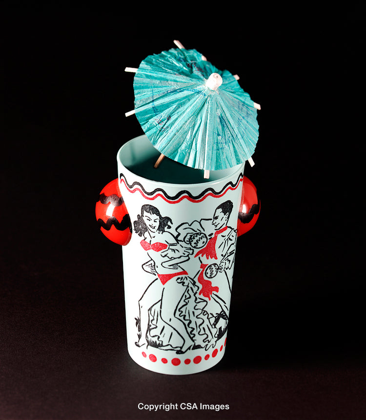 Decorative Cup with Dancing Illustration and Vintage Parasol Design