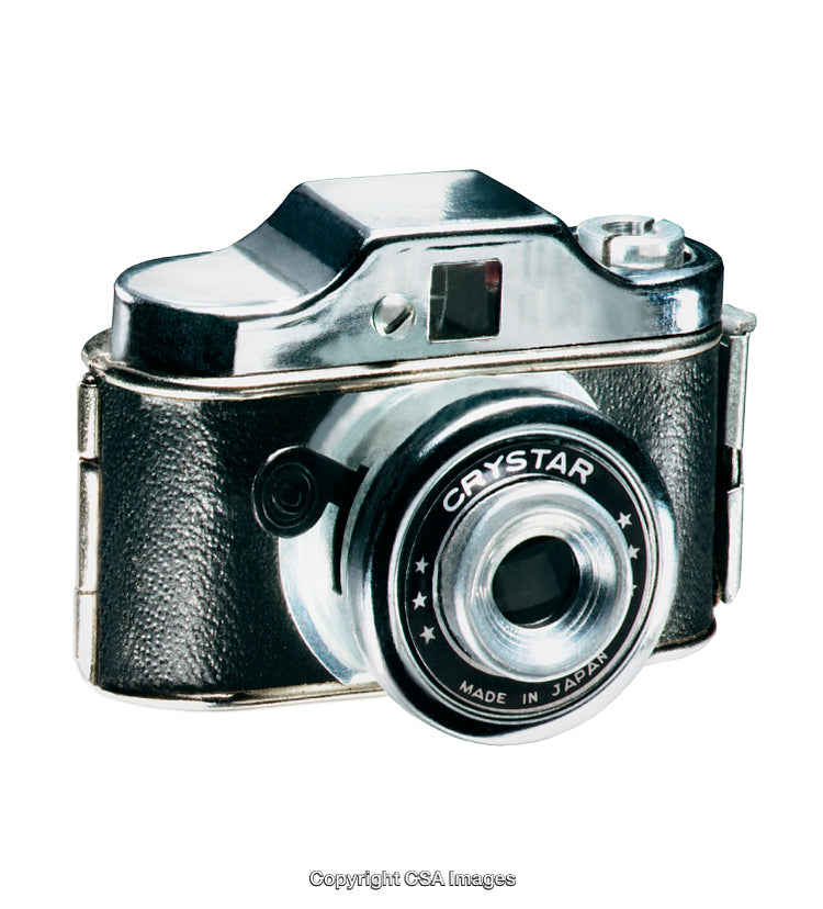 Vintage Toy Camera Model with Shiny Details and Retro Design