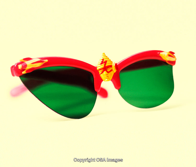 Stylish Retro Sunglasses with Vibrant Red Frame and Green Lenses