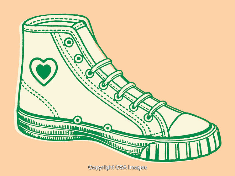 Green Line Art of a Stylish Shoe with Heart Embellishment