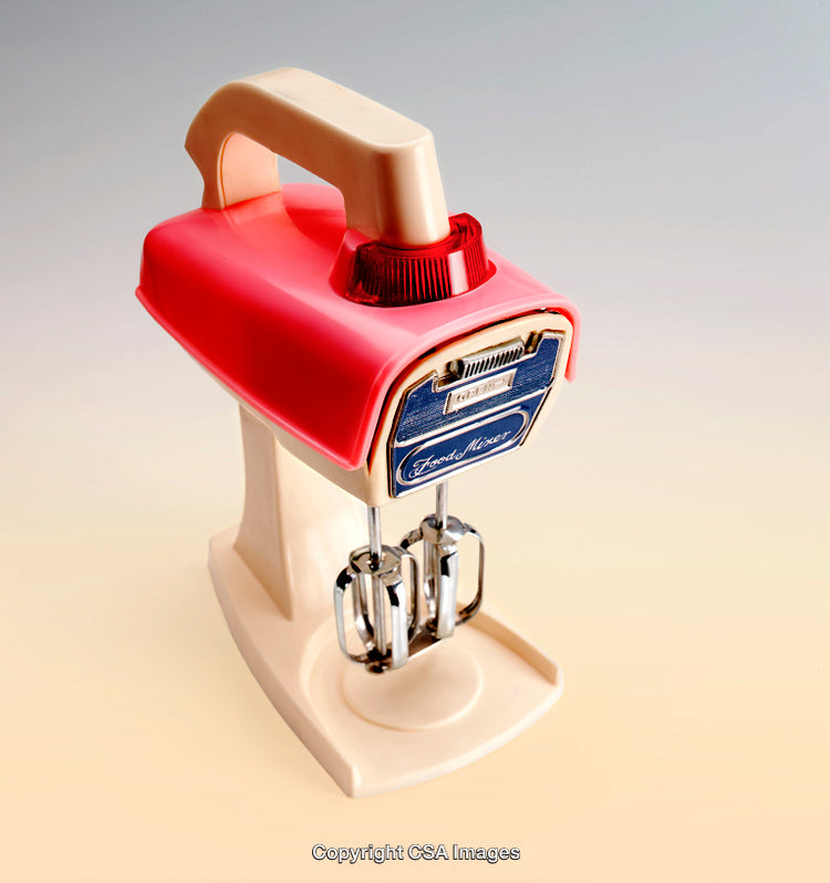 Vintage-Style Miniature Toy Mixer in Red and Cream with Retro Design